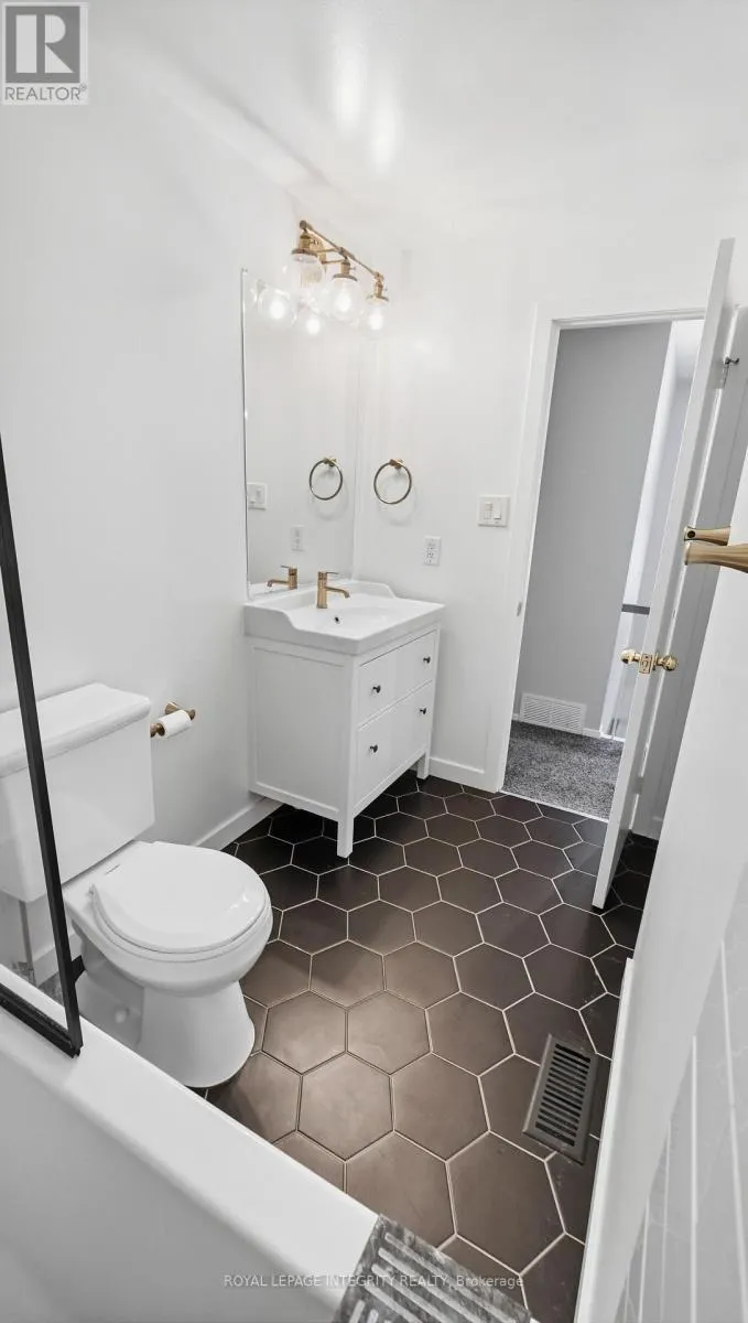 29 - 1080 ORMES PLACE