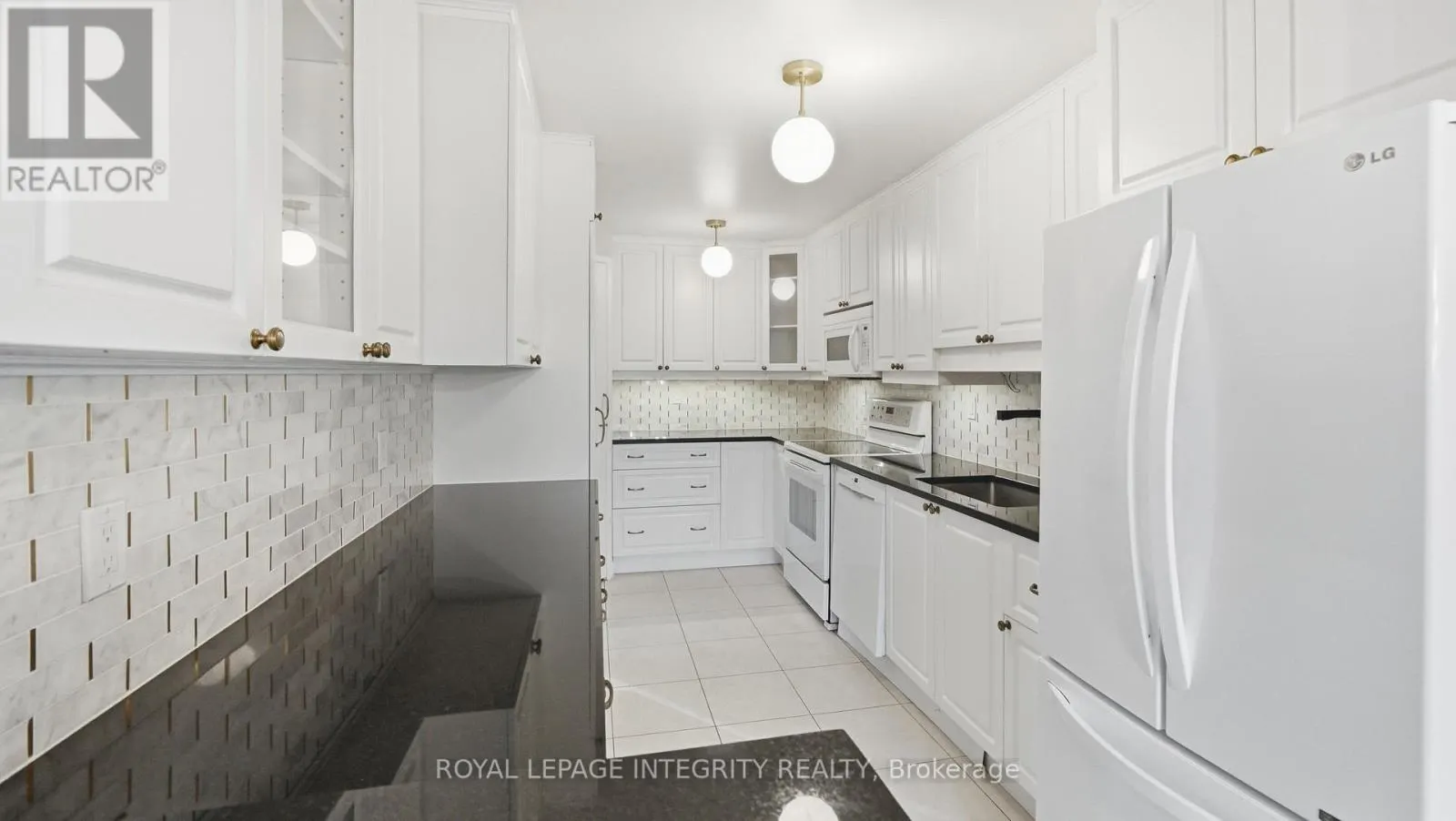 29 - 1080 ORMES PLACE
