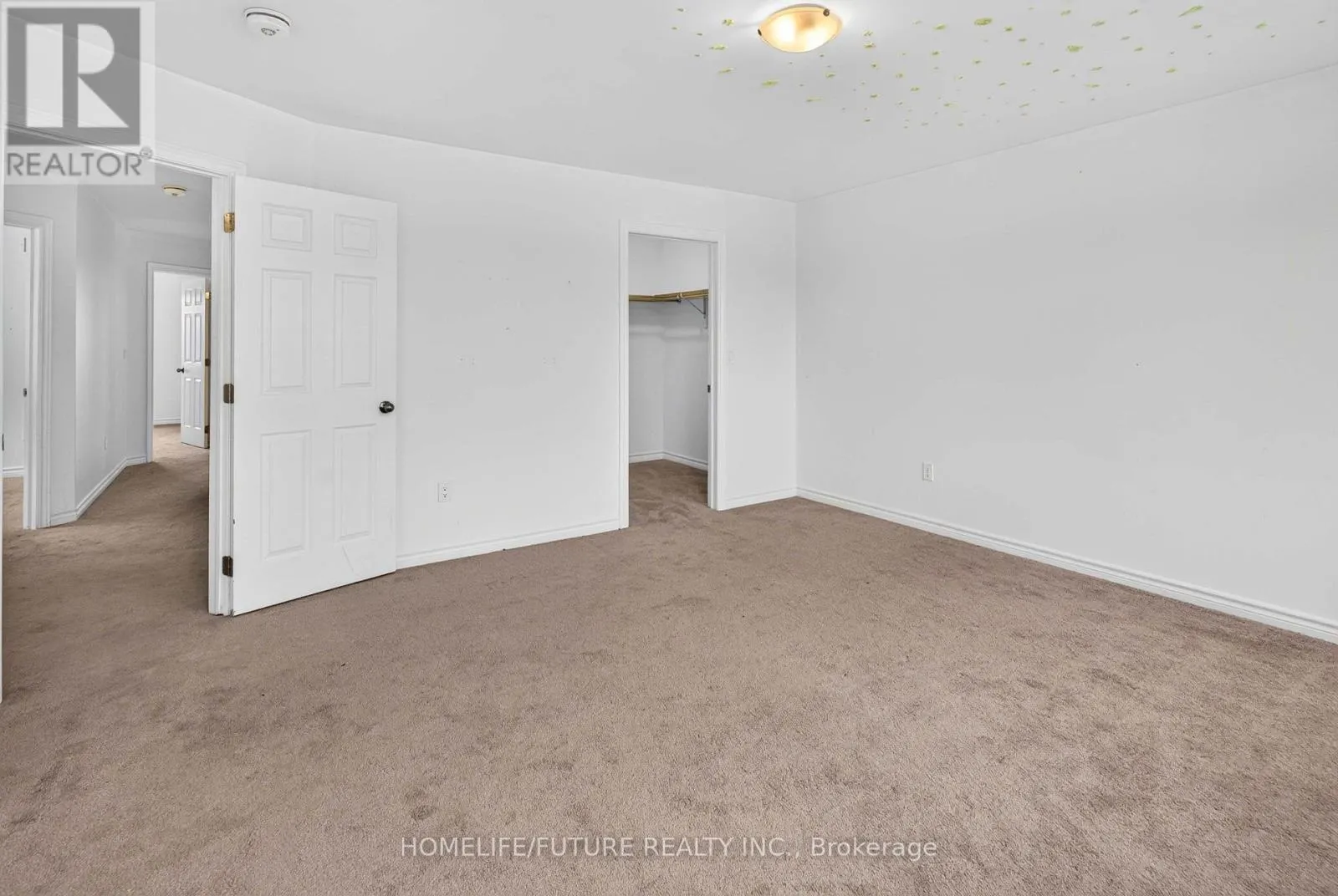 39 BRENNAN CRESCENT