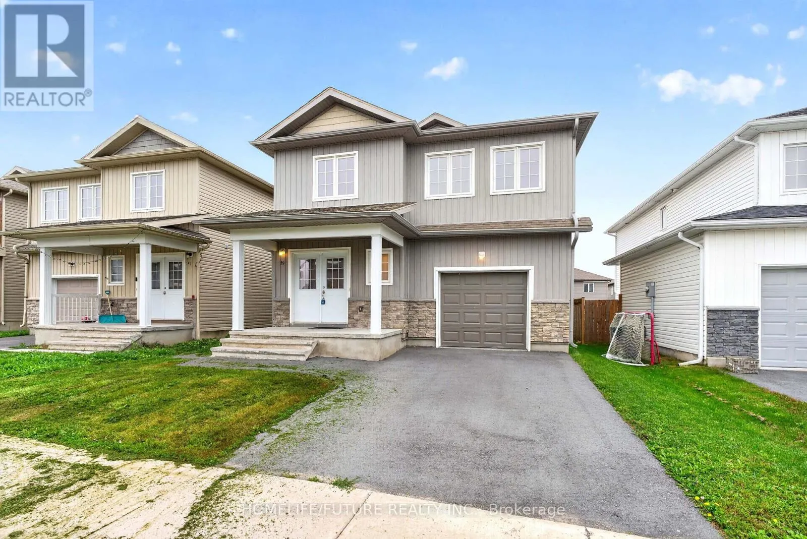 39 BRENNAN CRESCENT