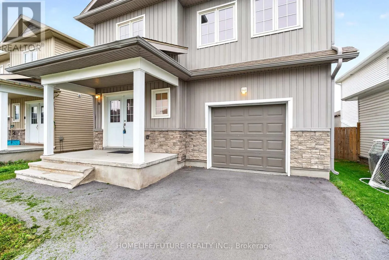 39 BRENNAN CRESCENT