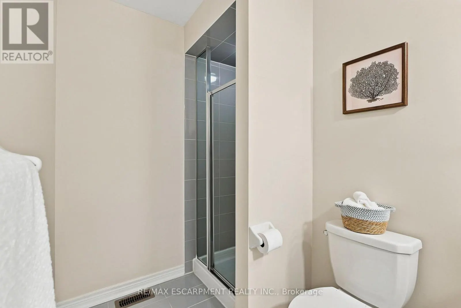 123 SKINNER ROAD