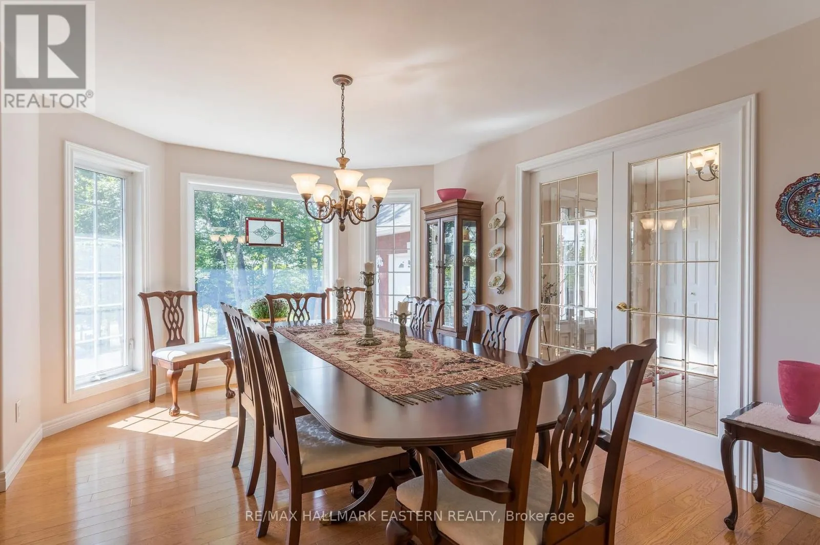 27 WOODLAND TRAIL