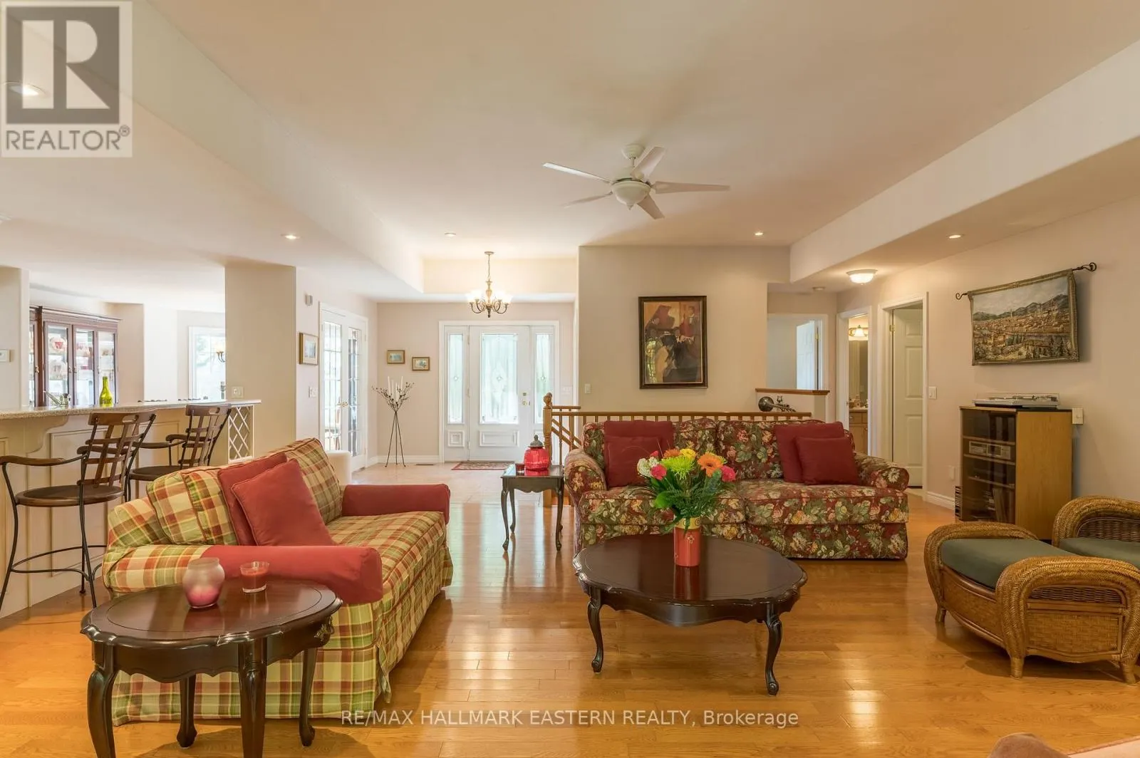 27 WOODLAND TRAIL