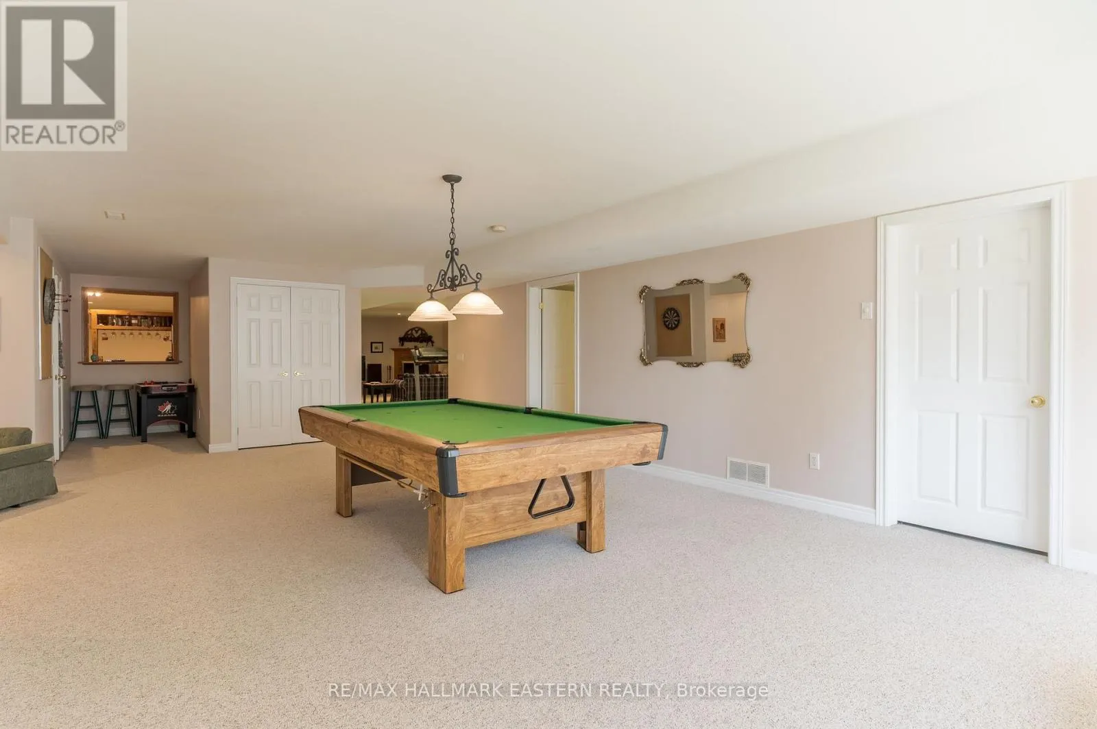 27 WOODLAND TRAIL
