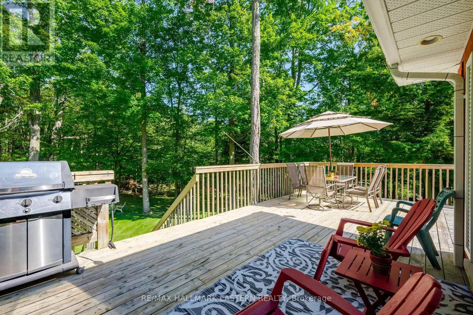 27 WOODLAND TRAIL