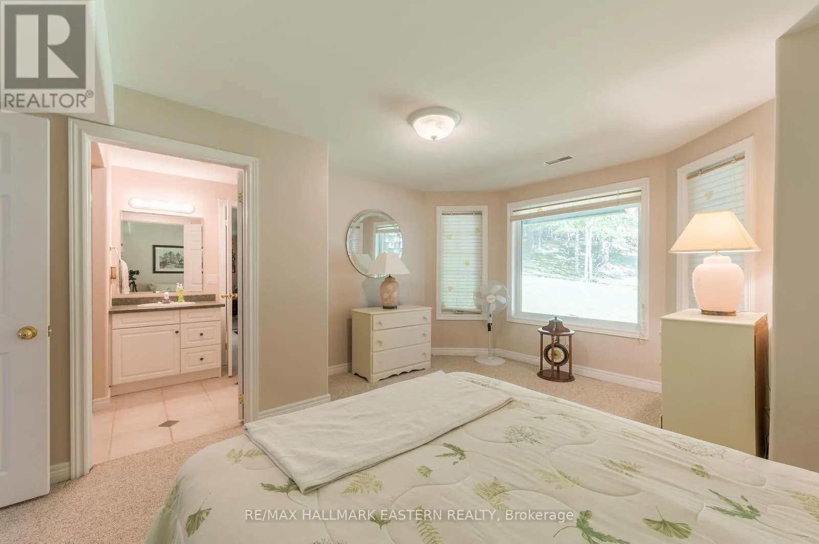 27 WOODLAND TRAIL