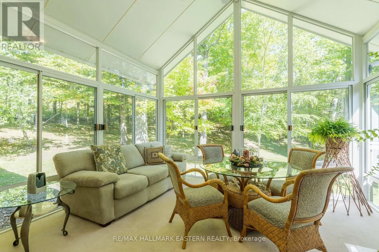27 WOODLAND TRAIL