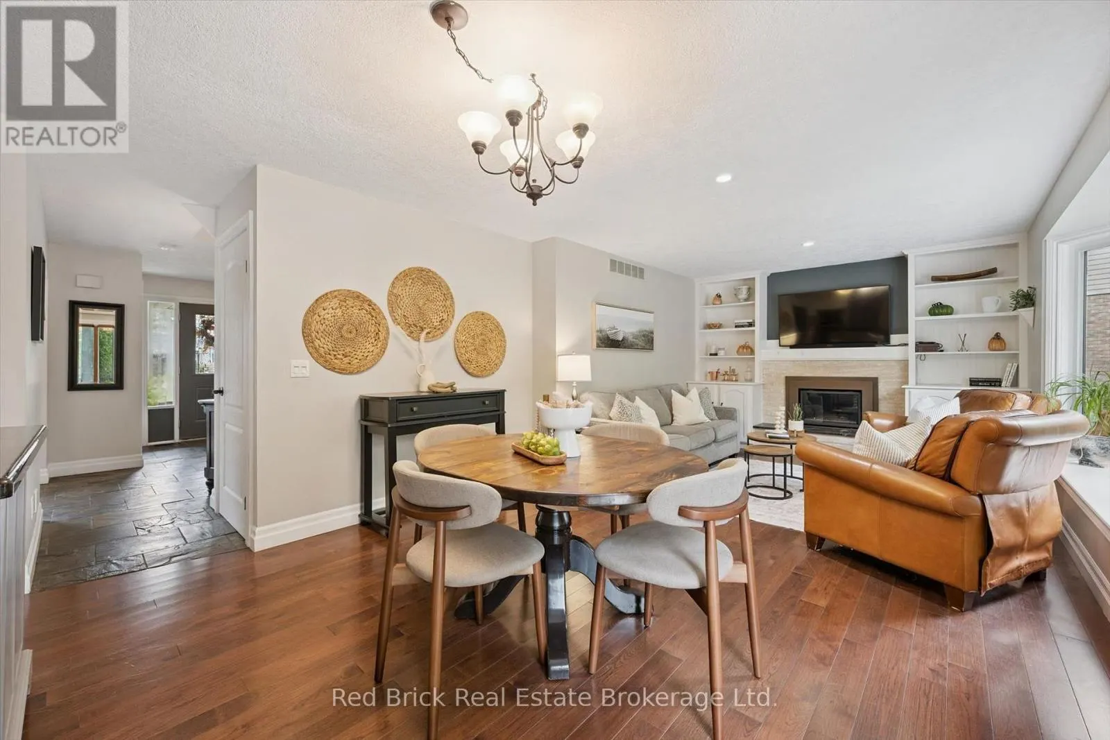 8 SUGARBUSH PLACE
