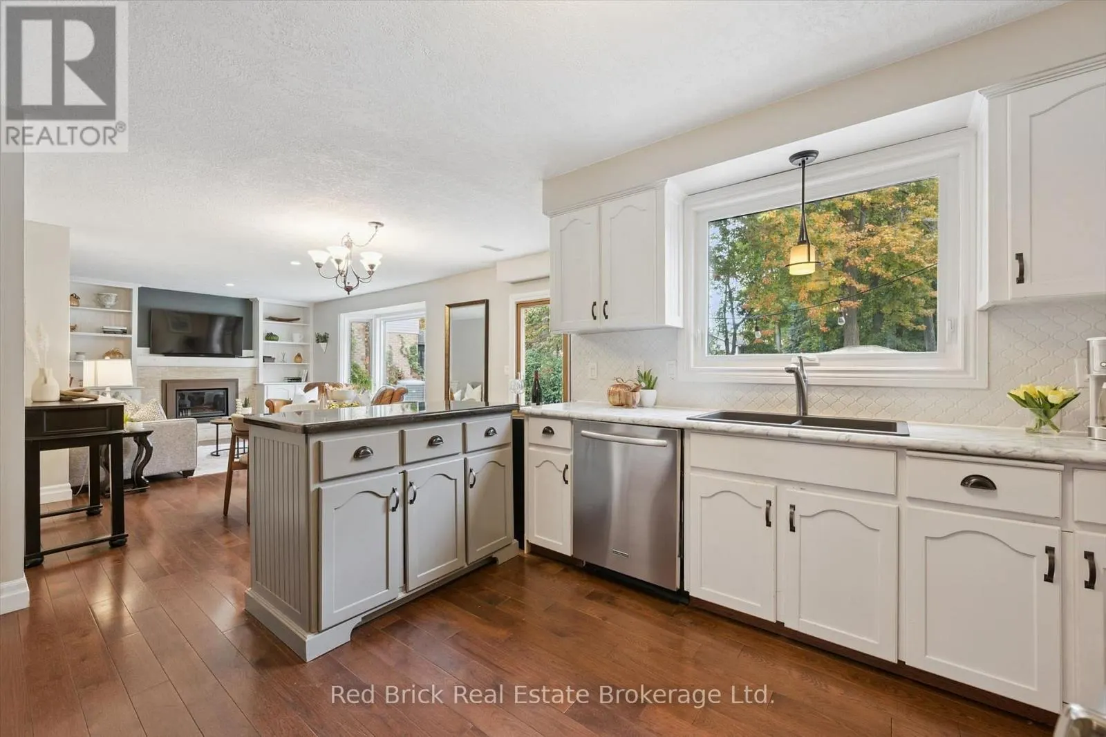 8 SUGARBUSH PLACE