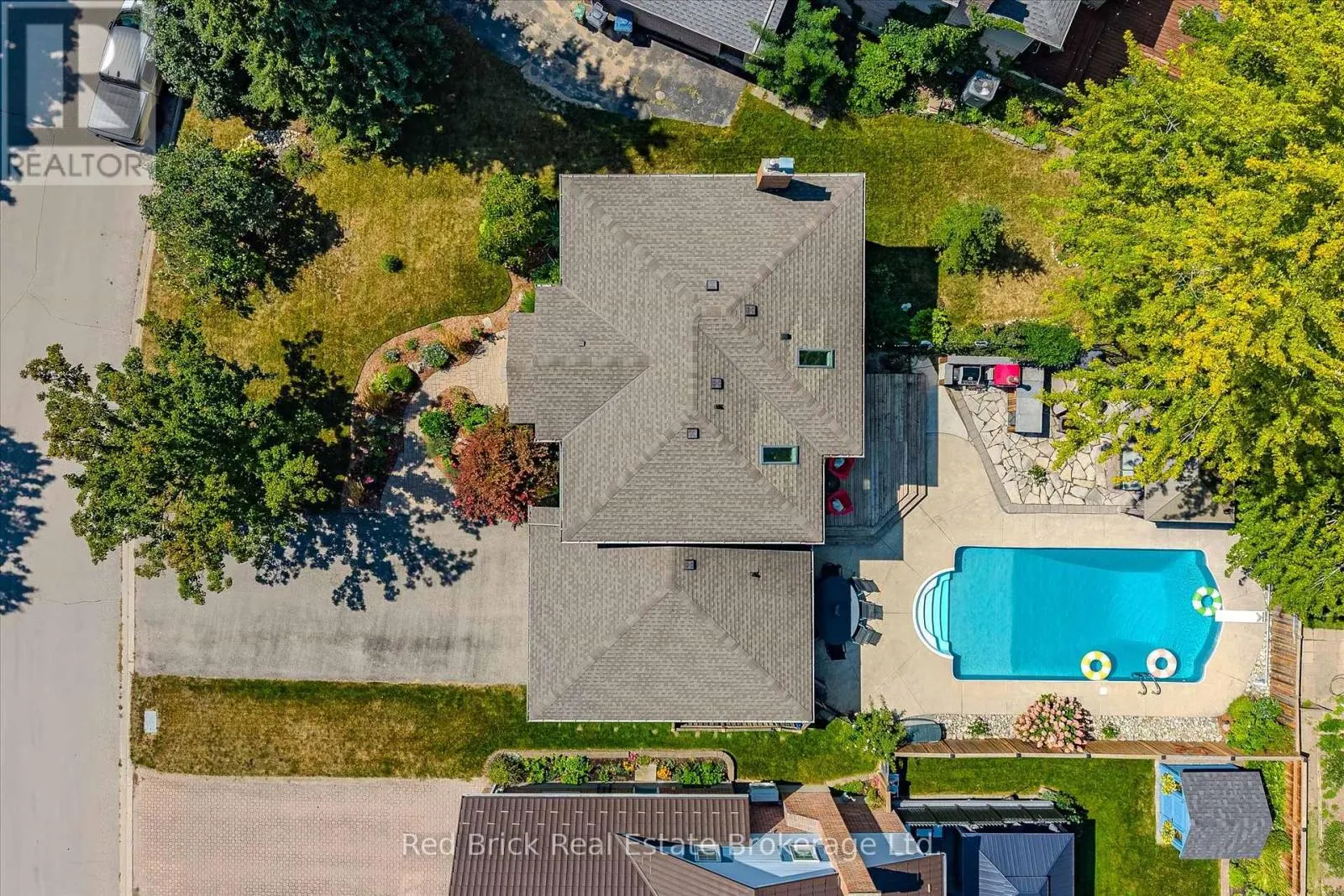 8 SUGARBUSH PLACE