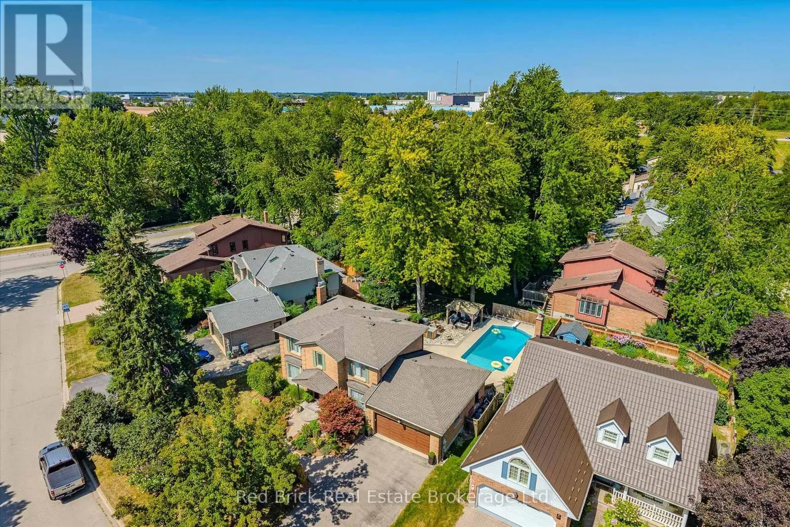 8 SUGARBUSH PLACE