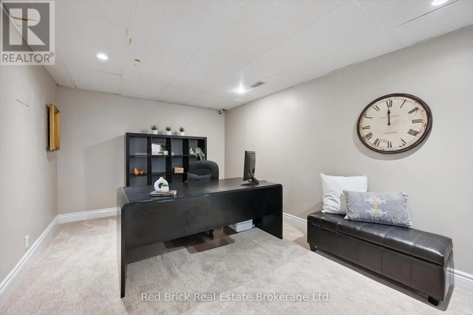 8 SUGARBUSH PLACE