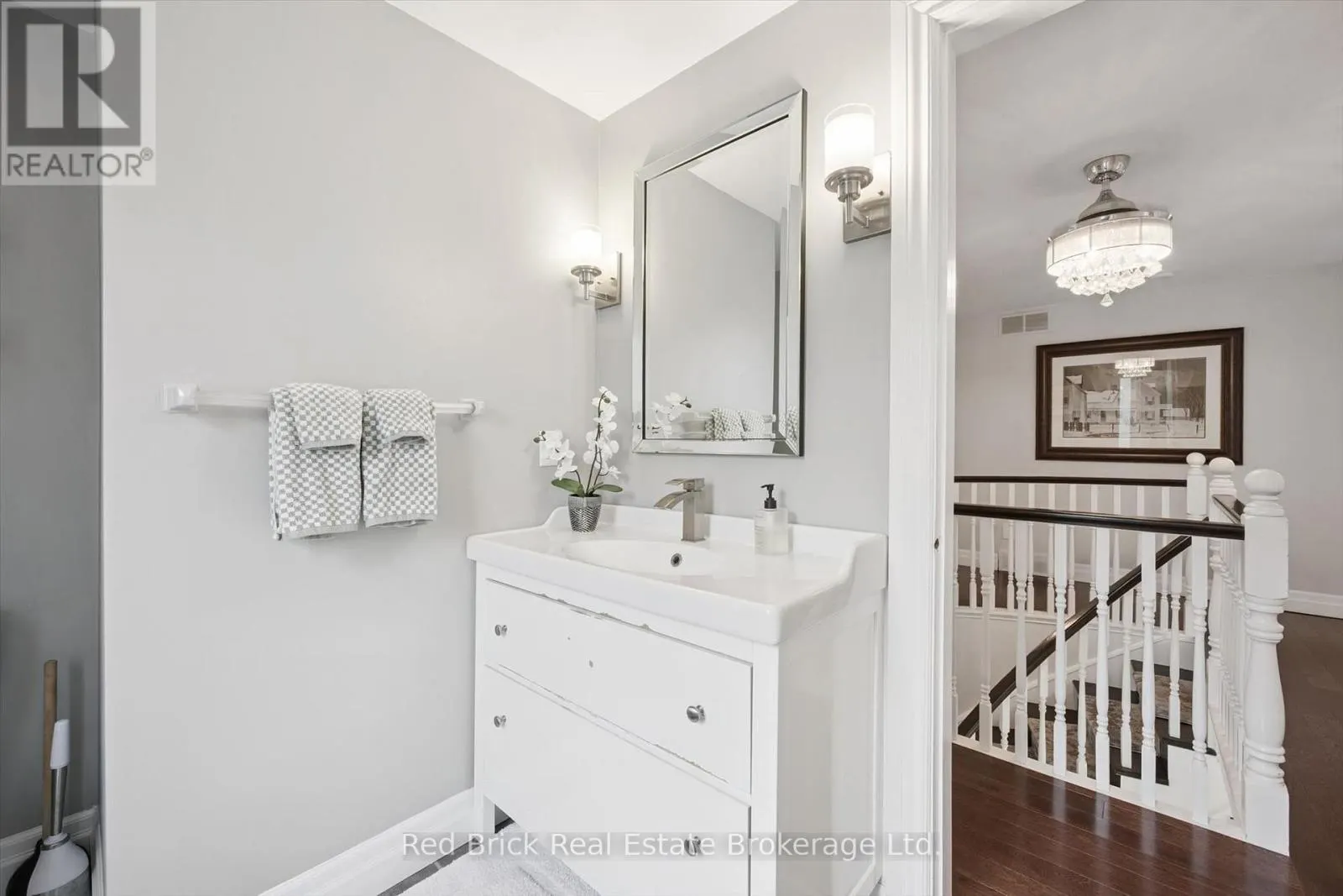 8 SUGARBUSH PLACE