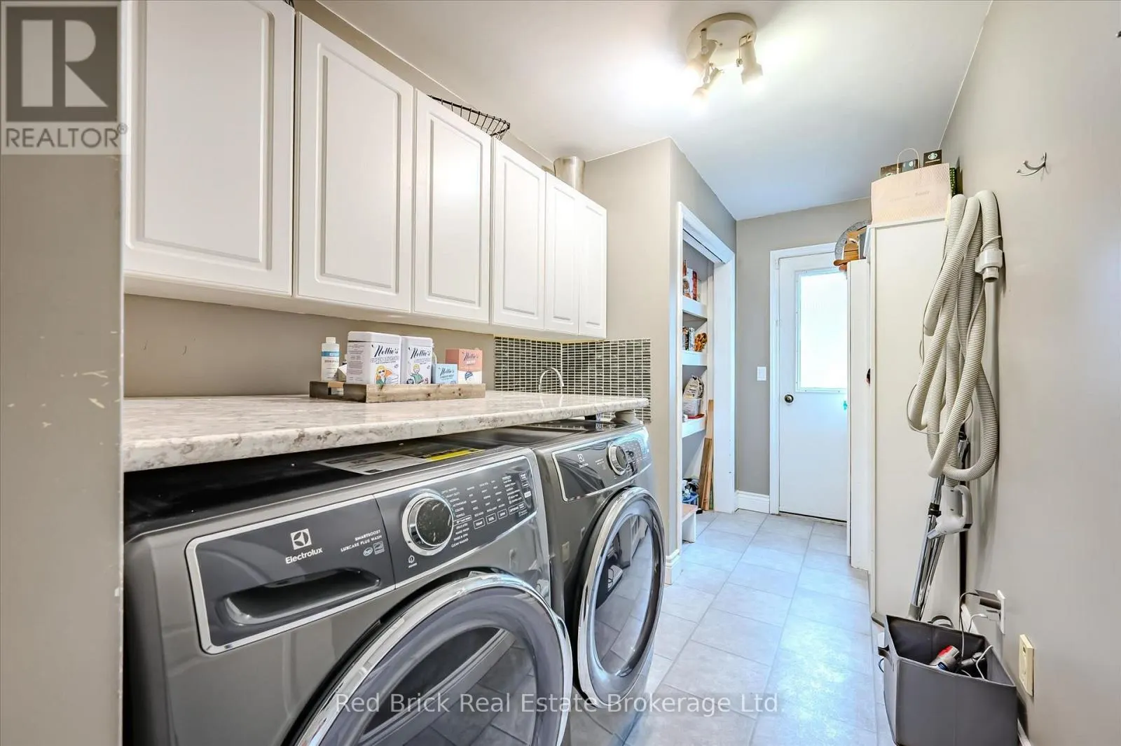 8 SUGARBUSH PLACE