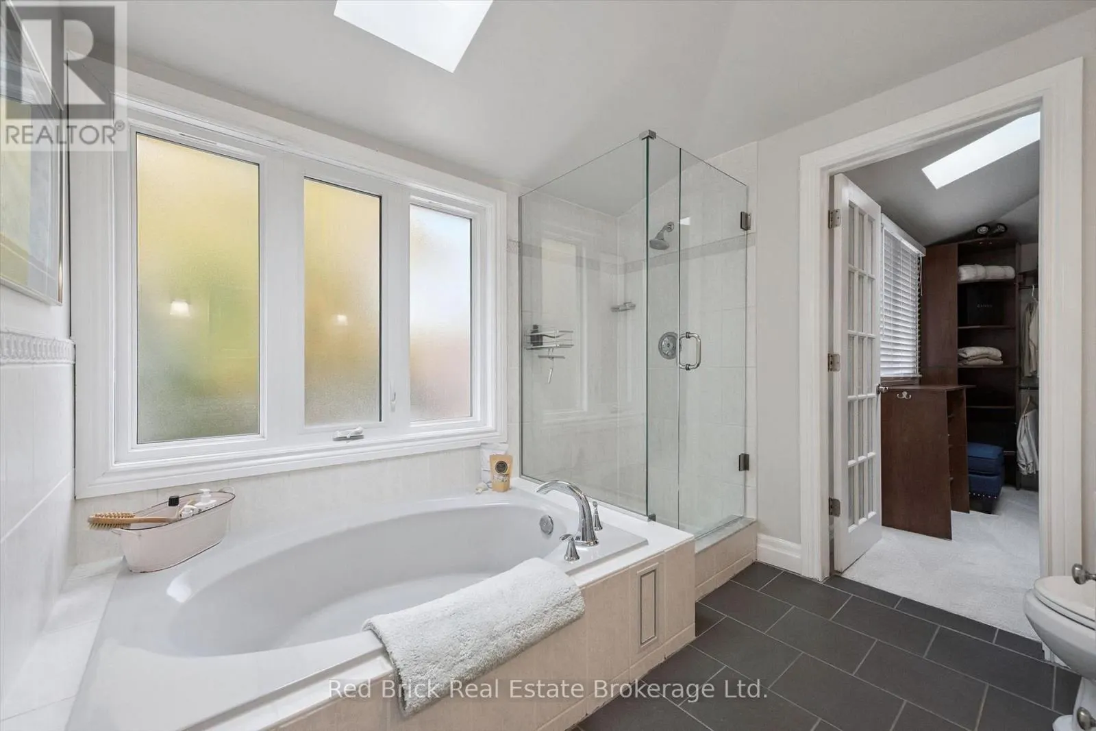 8 SUGARBUSH PLACE