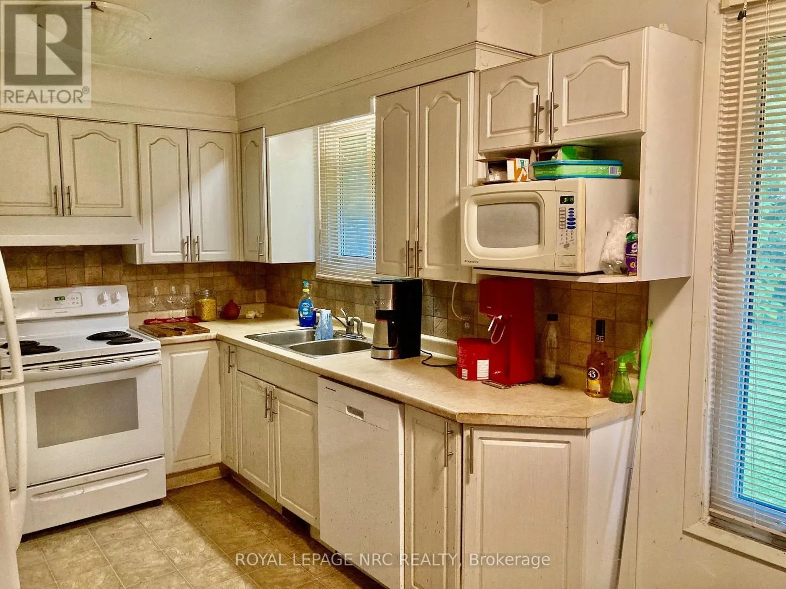 3871 ORLANDO DRIVE