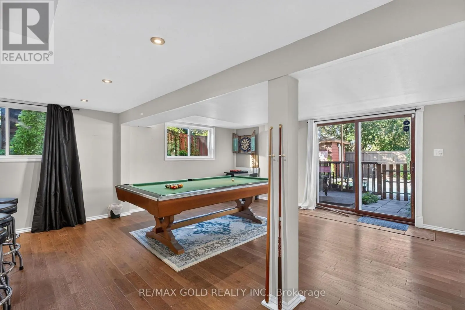 16 MONTEREY ROAD