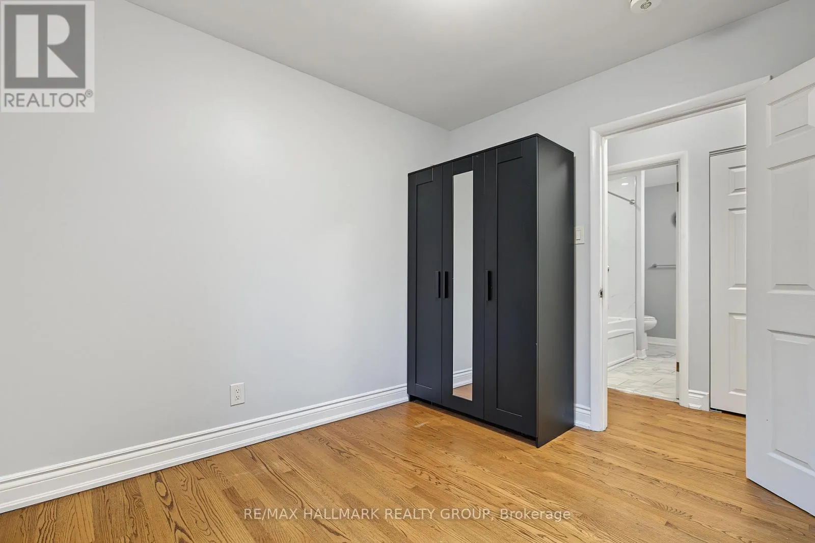 UNIT A (UPPER UNIT) - 1135 MAITLAND AVENUE