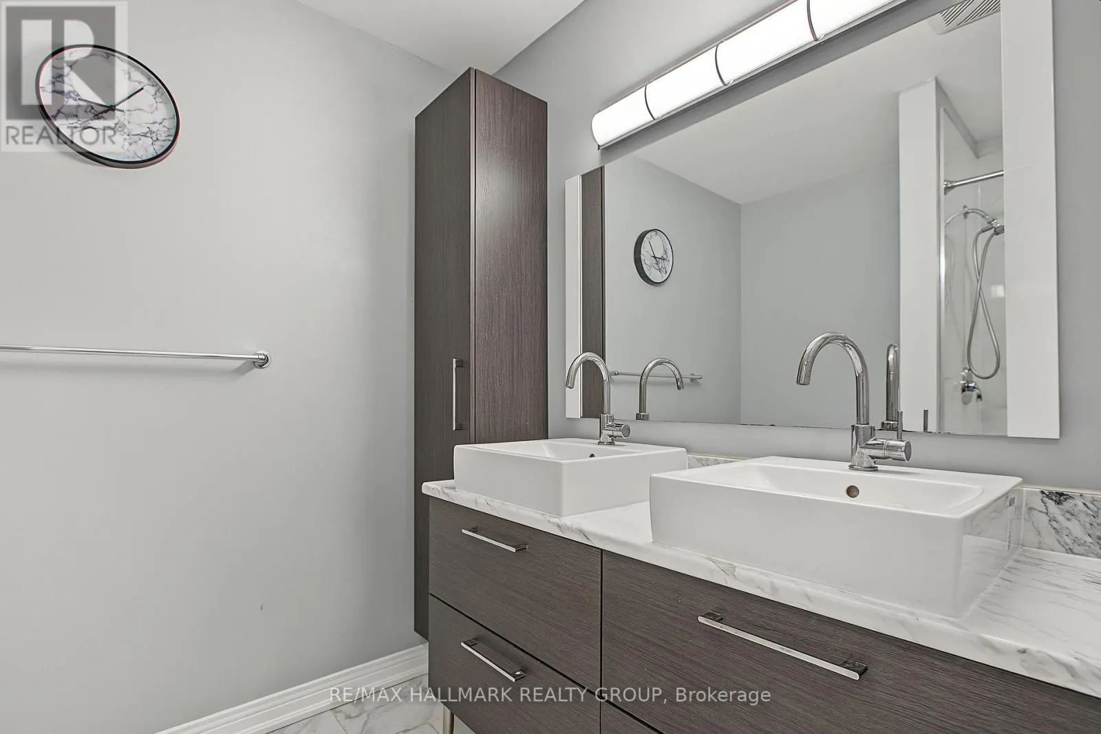UNIT A (UPPER UNIT) - 1135 MAITLAND AVENUE