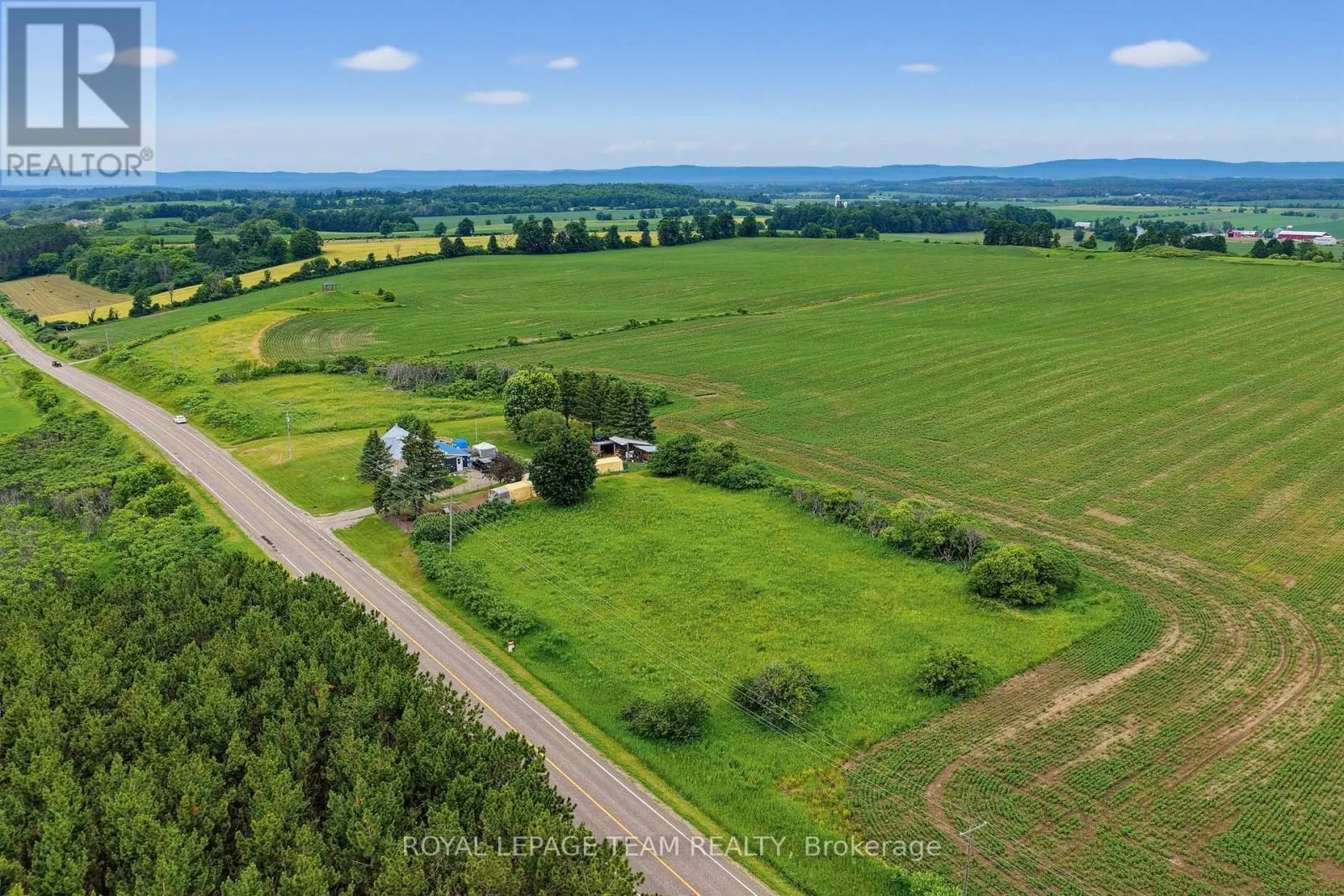 000 LOOKOUT ROAD