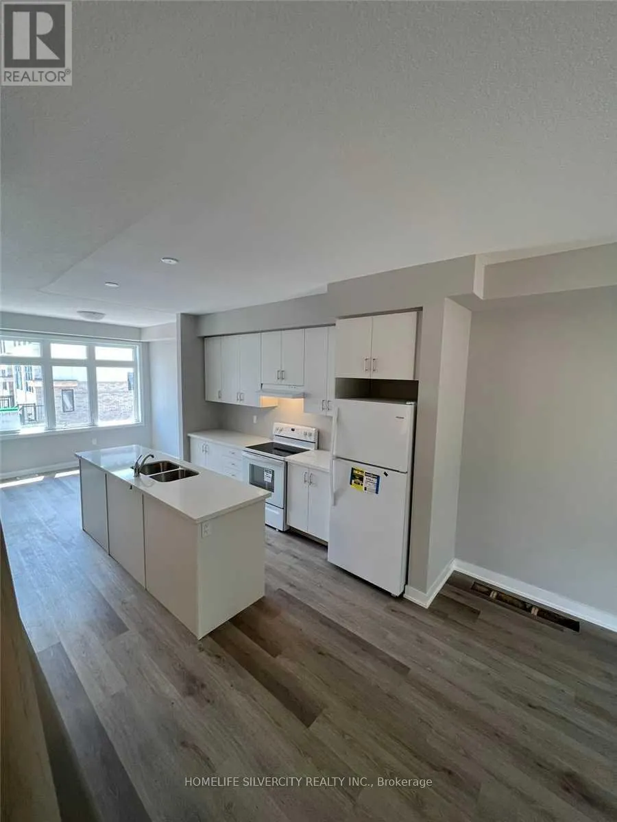 6 - 527 SHAVER ROAD