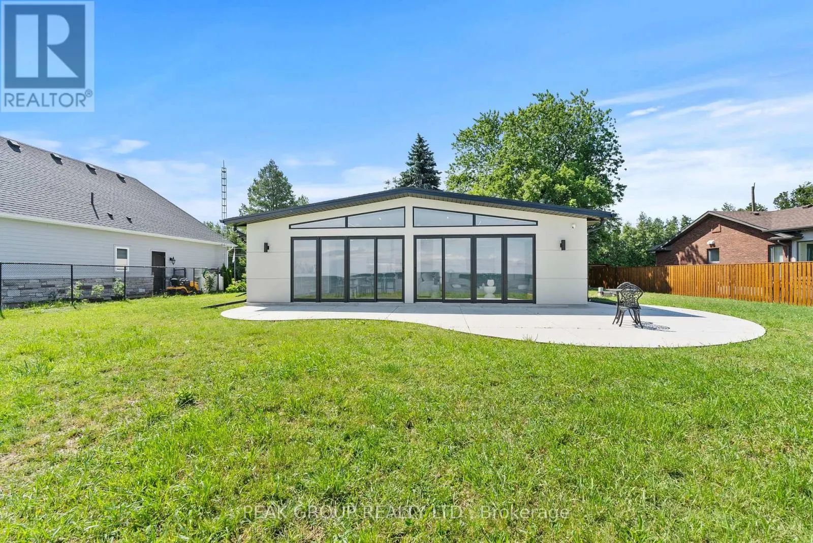 22 FIRELANE 2B ROAD
