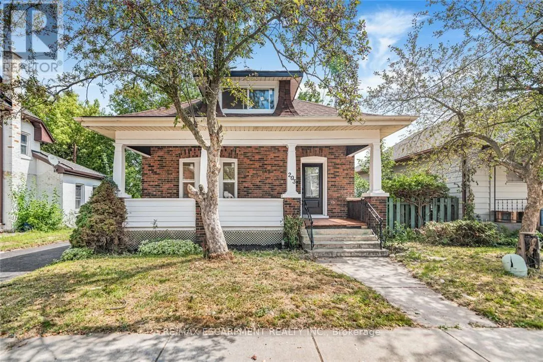 203 BROCK STREET