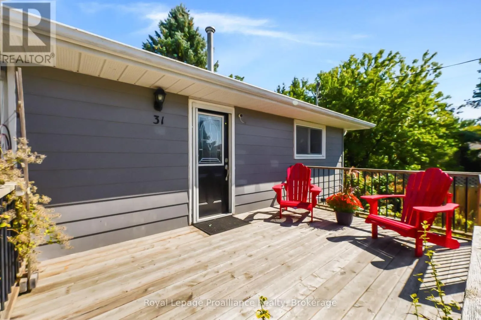 31 PERRY AVENUE
