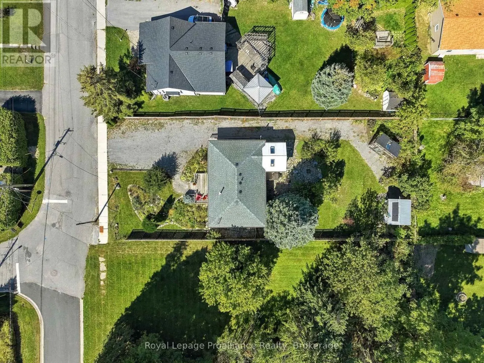 31 PERRY AVENUE