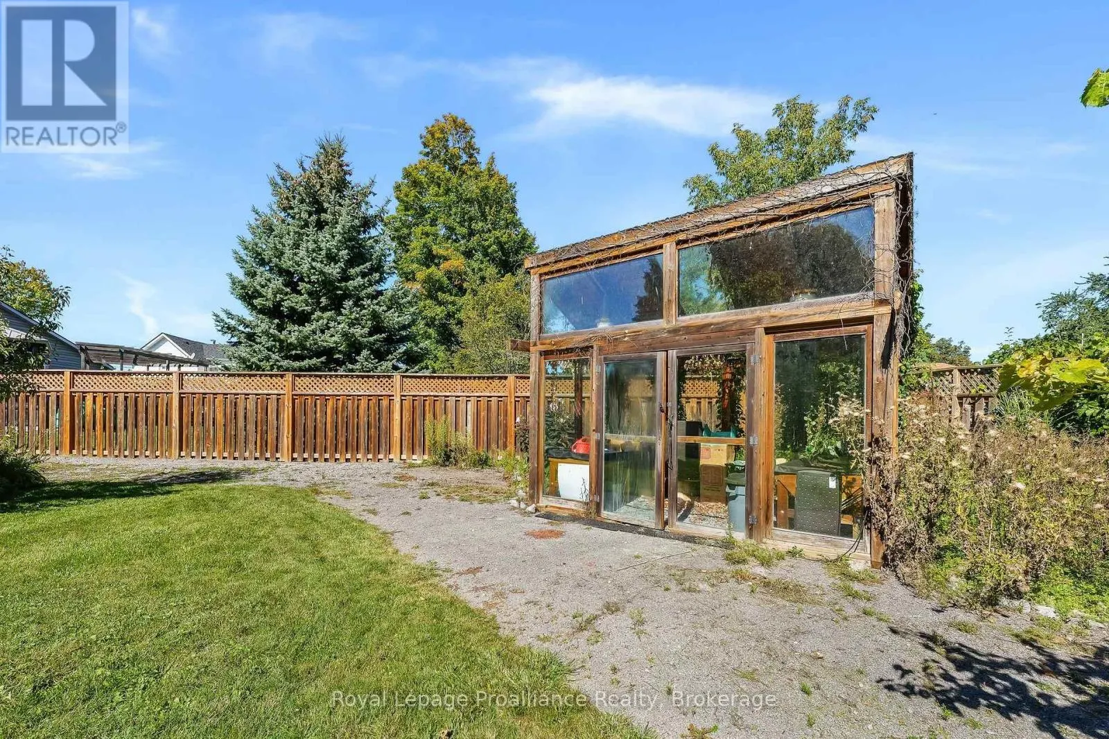 31 PERRY AVENUE