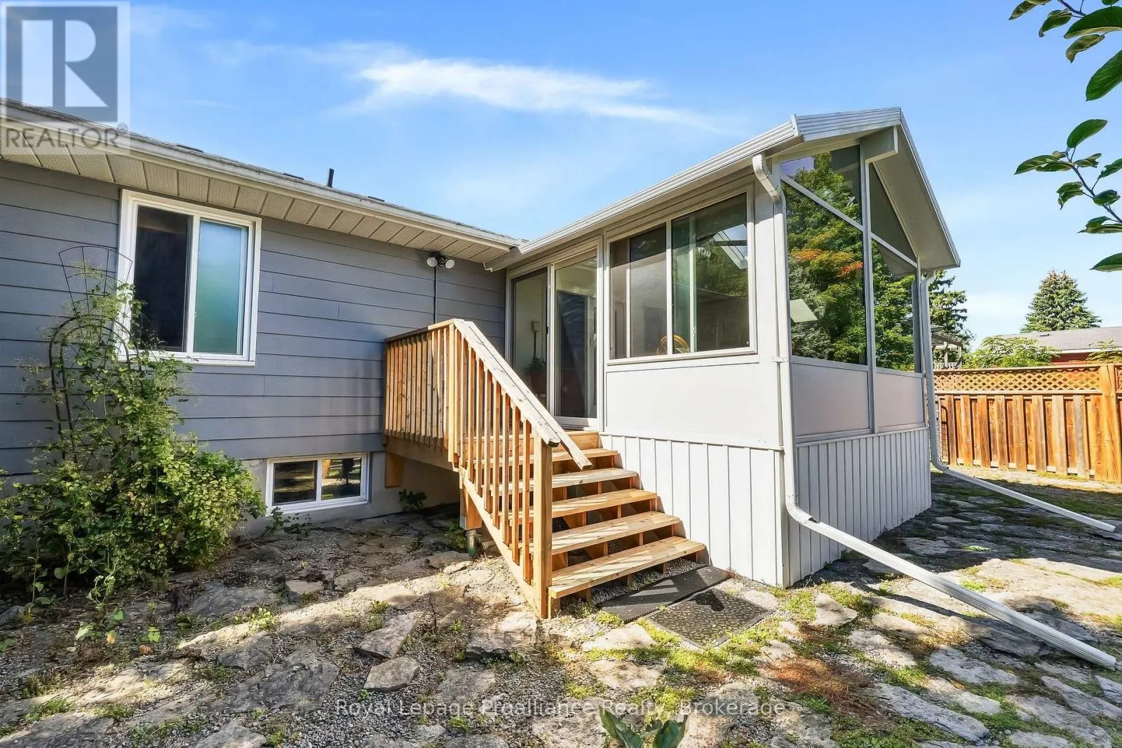 31 PERRY AVENUE