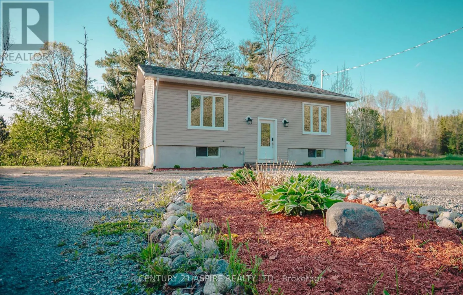 84 SANDY BEACH ROAD