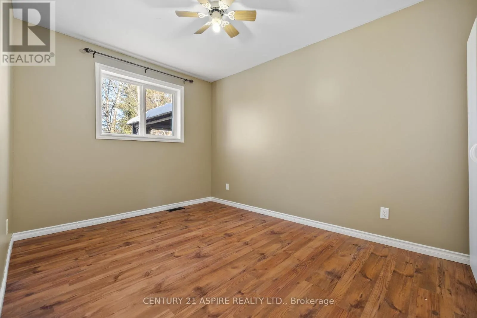 84 SANDY BEACH ROAD