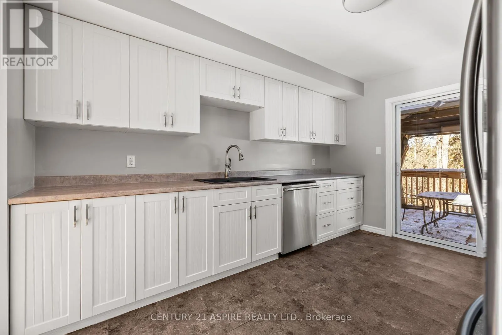 84 SANDY BEACH ROAD