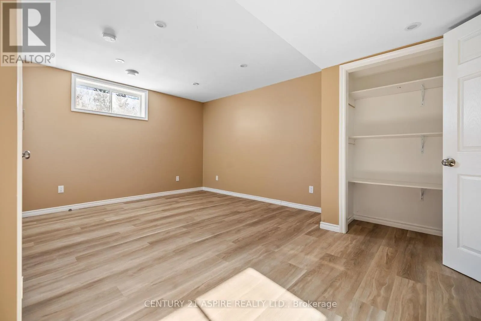 84 SANDY BEACH ROAD