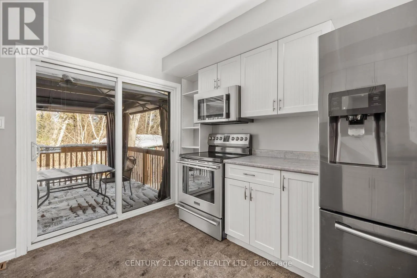 84 SANDY BEACH ROAD