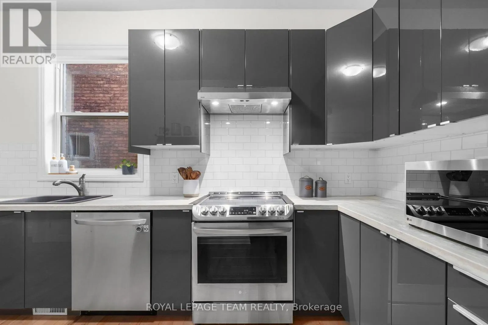 275 ARLINGTON AVENUE