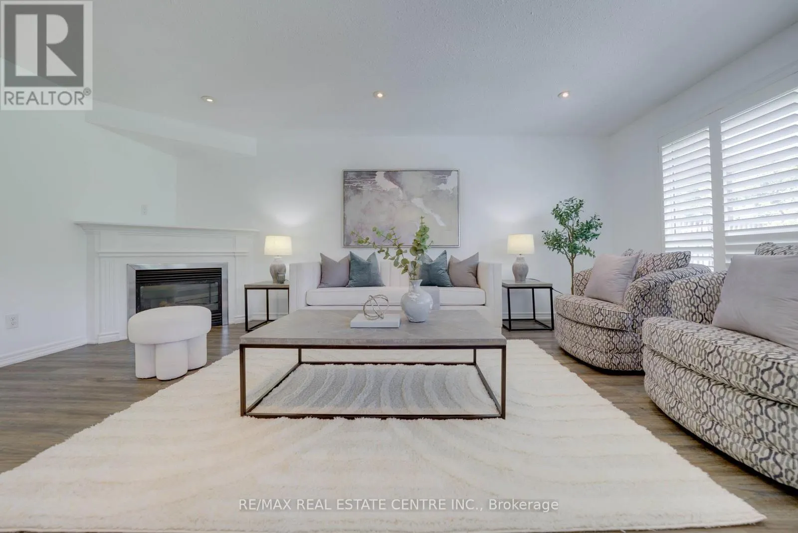 49 CREEKSIDE DRIVE