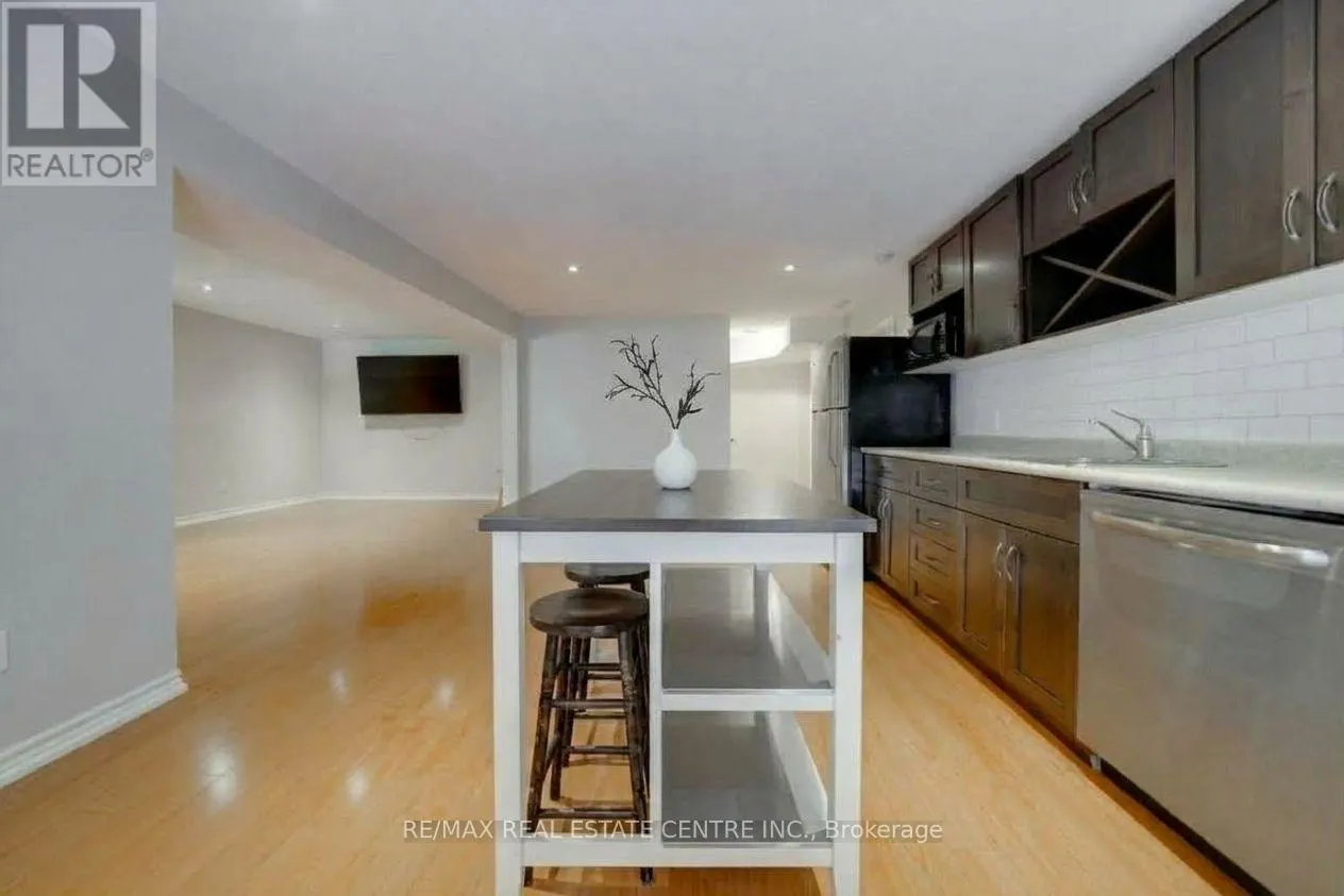 49 CREEKSIDE DRIVE