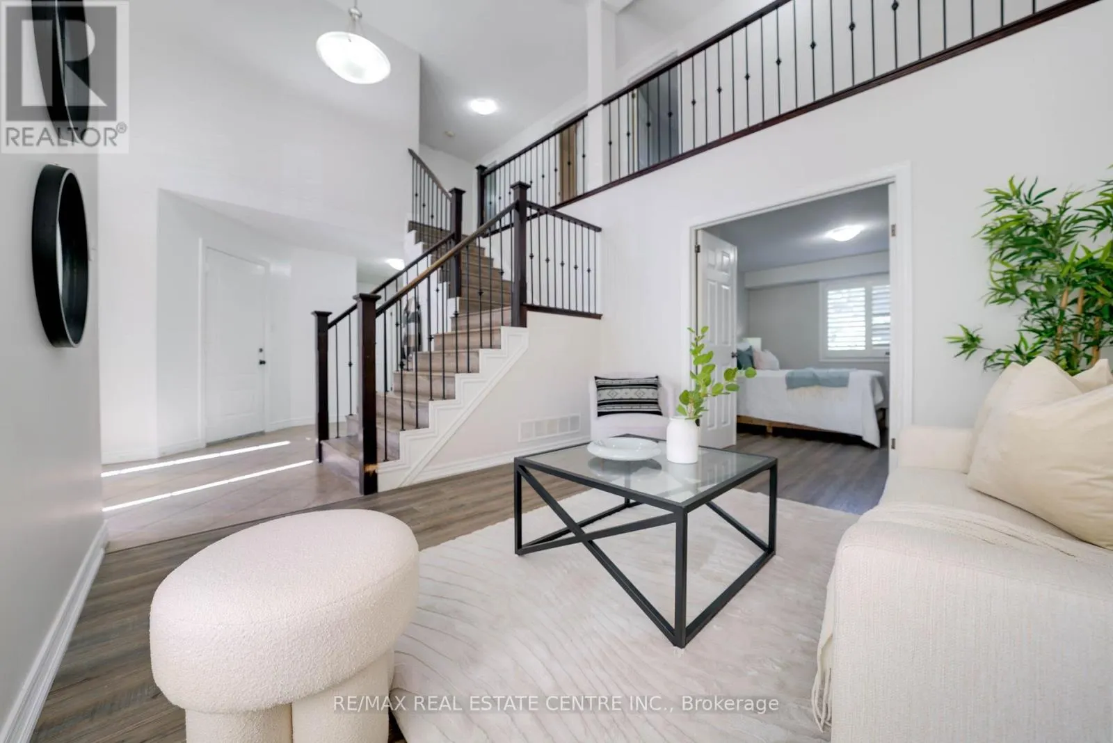 49 CREEKSIDE DRIVE