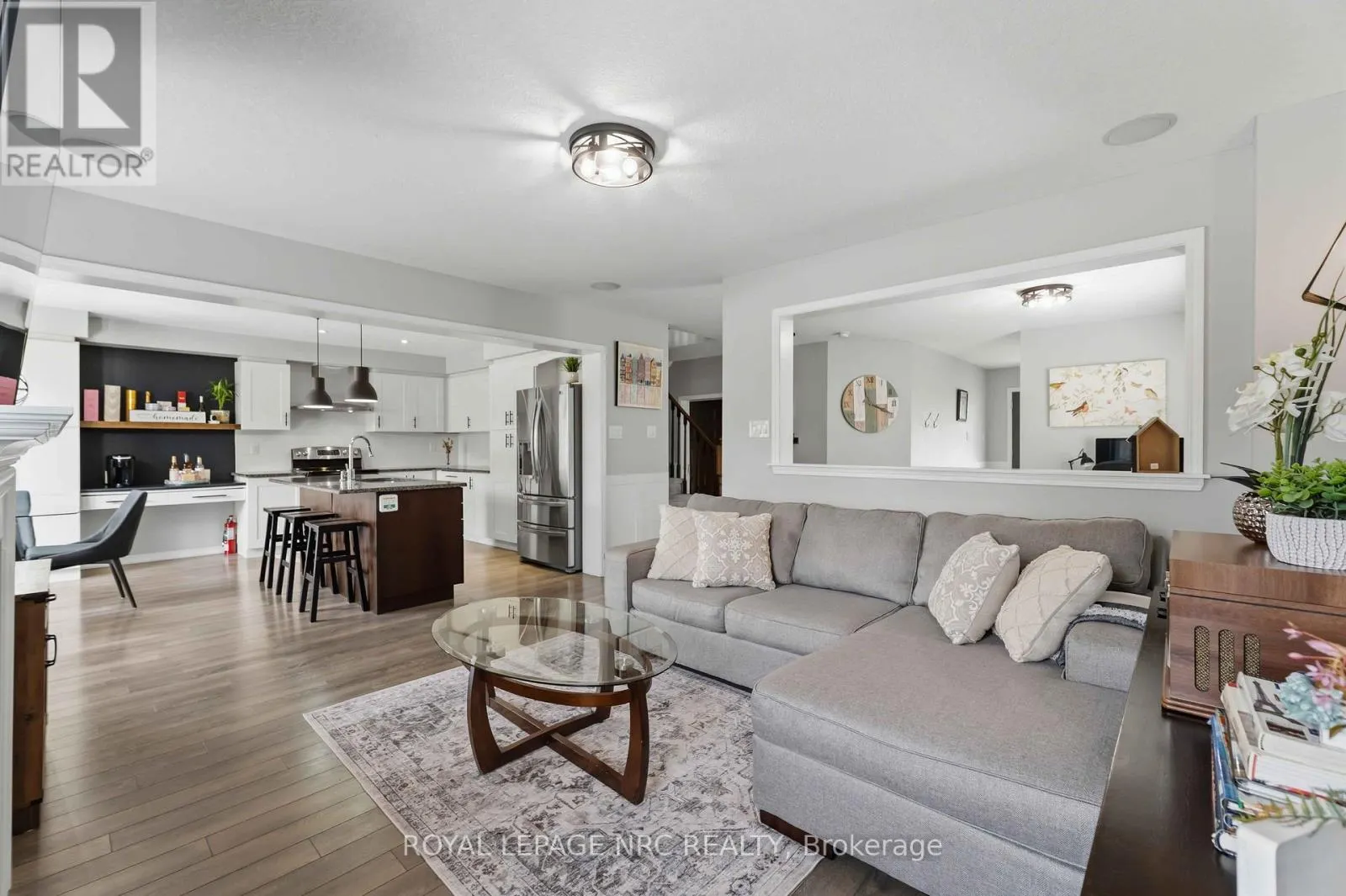 8769 DOGWOOD CRESCENT
