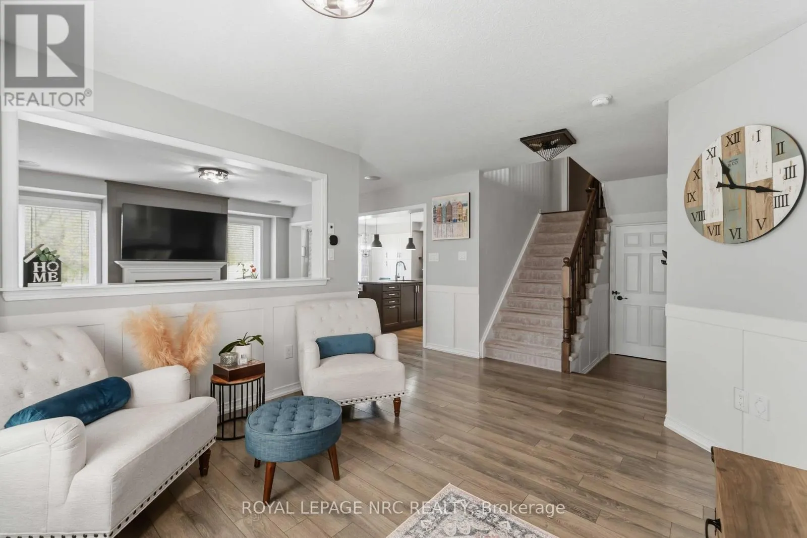 8769 DOGWOOD CRESCENT