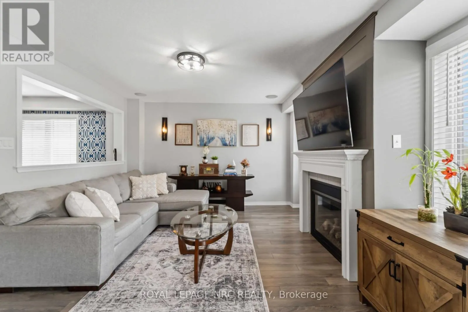 8769 DOGWOOD CRESCENT