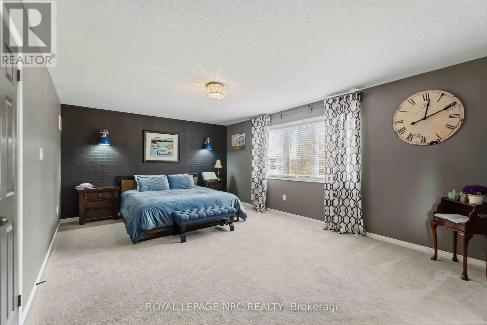 8769 DOGWOOD CRESCENT