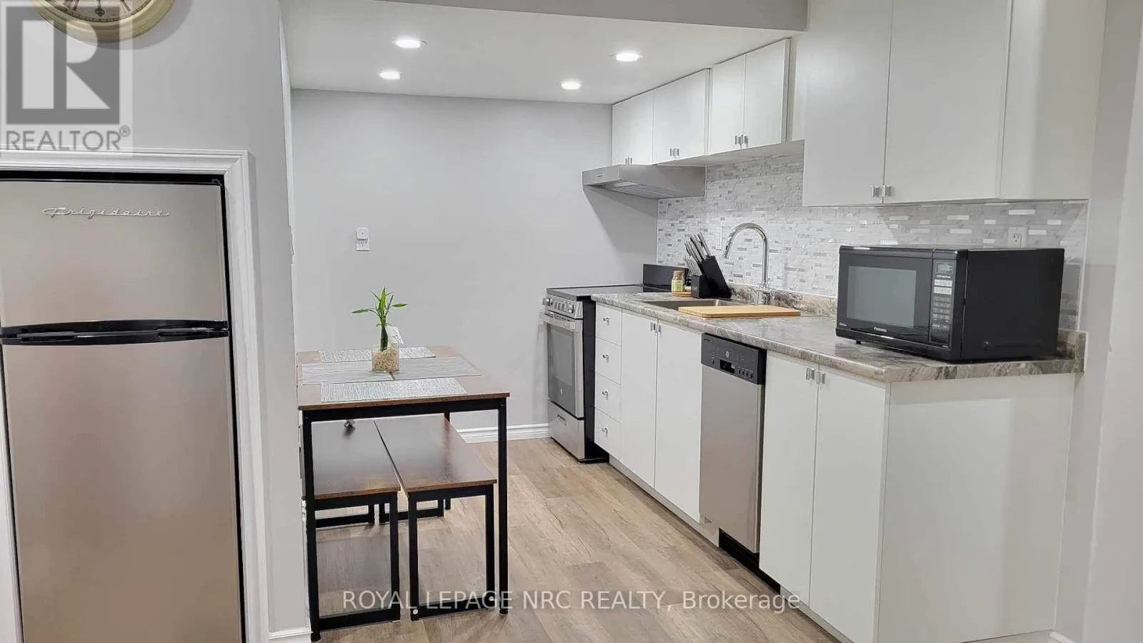 8769 DOGWOOD CRESCENT