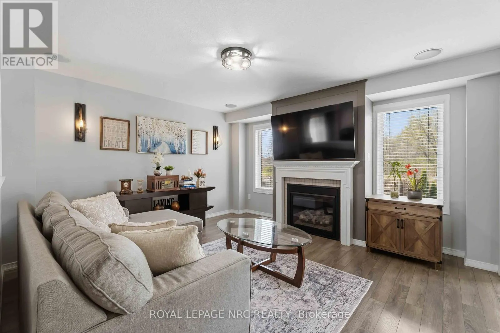 8769 DOGWOOD CRESCENT