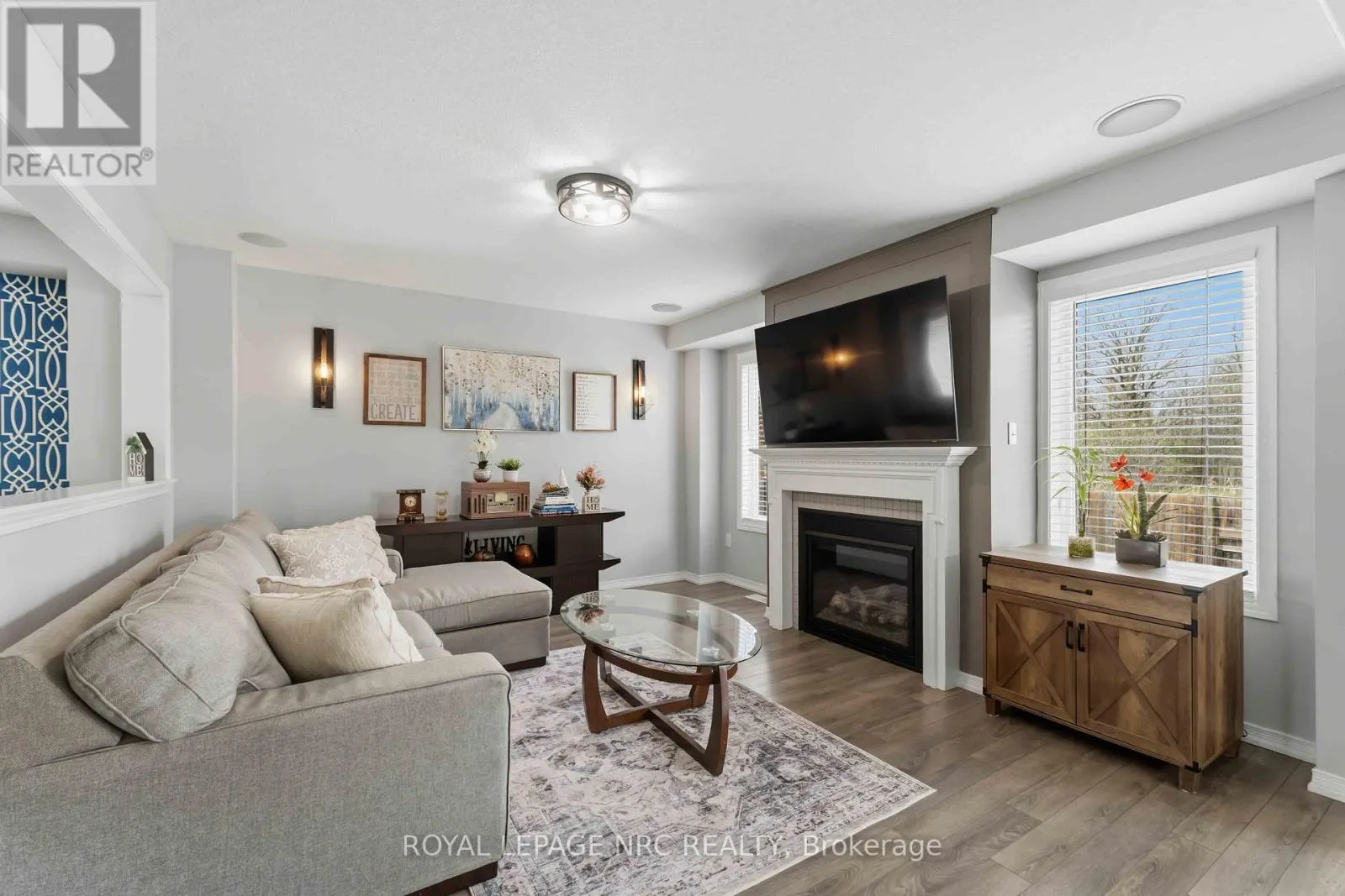 8769 DOGWOOD CRESCENT