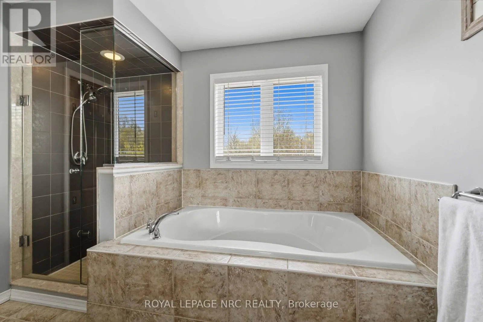8769 DOGWOOD CRESCENT
