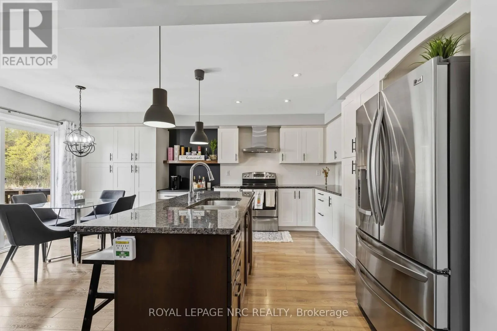 8769 DOGWOOD CRESCENT